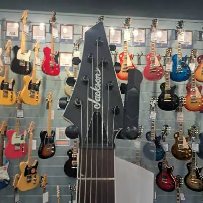 Jackson JS32-7 2